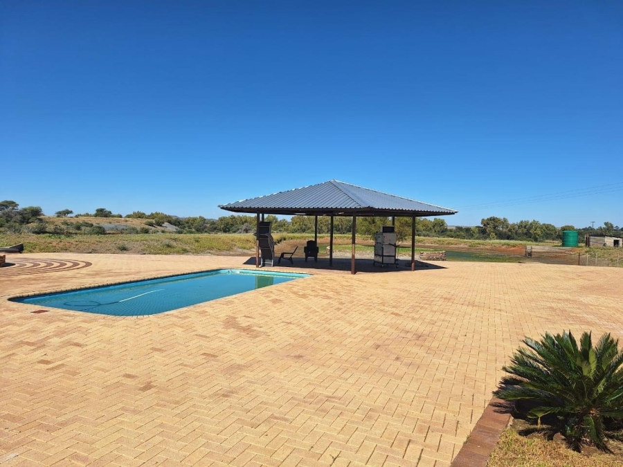 Commercial Property for Sale in Koffiefontein Rural Free State